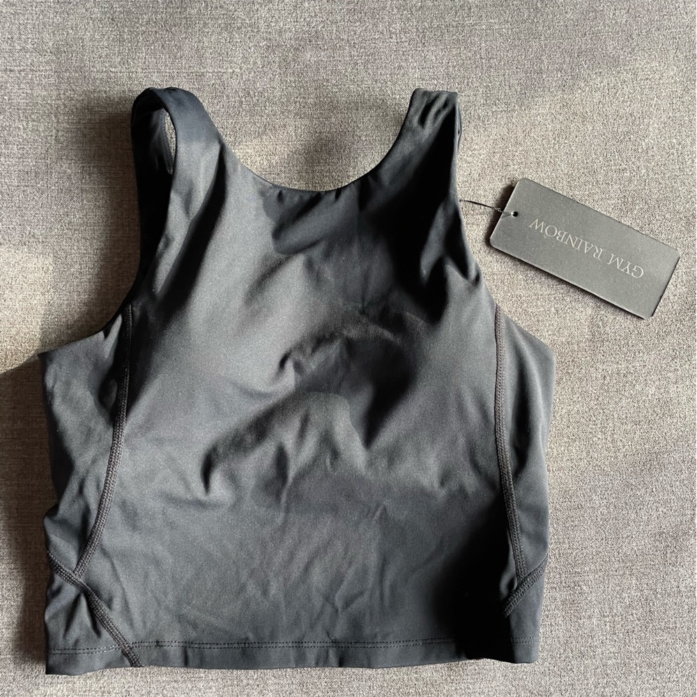 Cropped workout tank